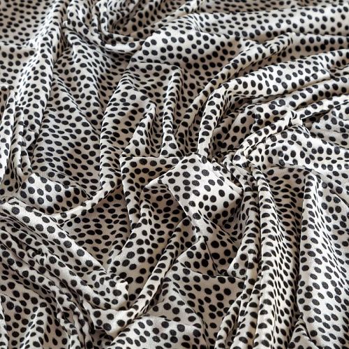 Бархат 002-04283 молочный принтованный