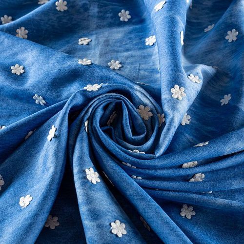 Джинс с вышивкой 015-00938 сине-голубой